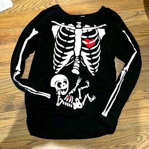 FUN PREGNANCY HALLOWEEN SKELETON TOP